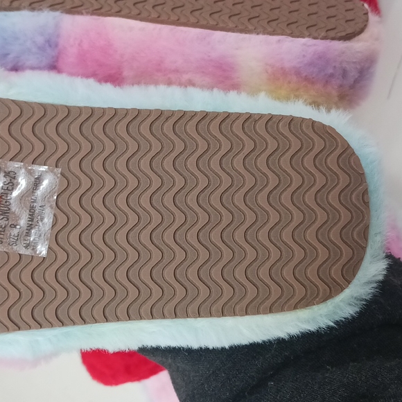 Women's New Furry Sandala - Picture 5 of 5